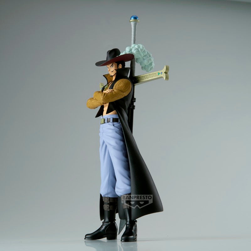 Figurine One Piece : Dracule Mihawk,  collection Dxf Grandline, 17cm